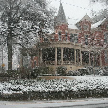 Burke Mansion Bed & Breakfast Macon Exterior photo